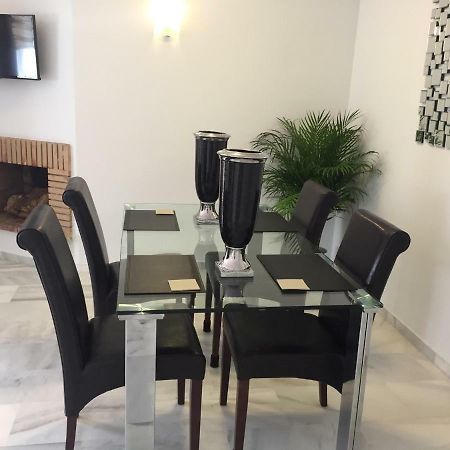 Beautiful 2 Bedroom Apartment @ Puerto Banus! Marbella Exteriör bild