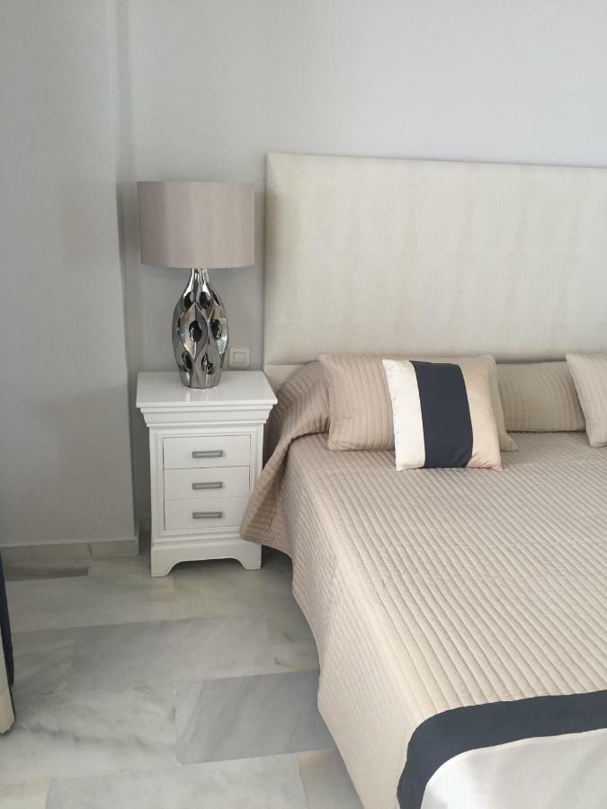 Beautiful 2 Bedroom Apartment @ Puerto Banus! Marbella Exteriör bild