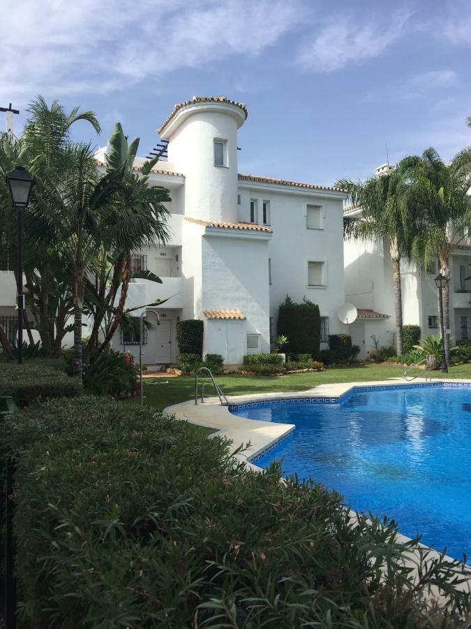 Beautiful 2 Bedroom Apartment @ Puerto Banus! Marbella Exteriör bild
