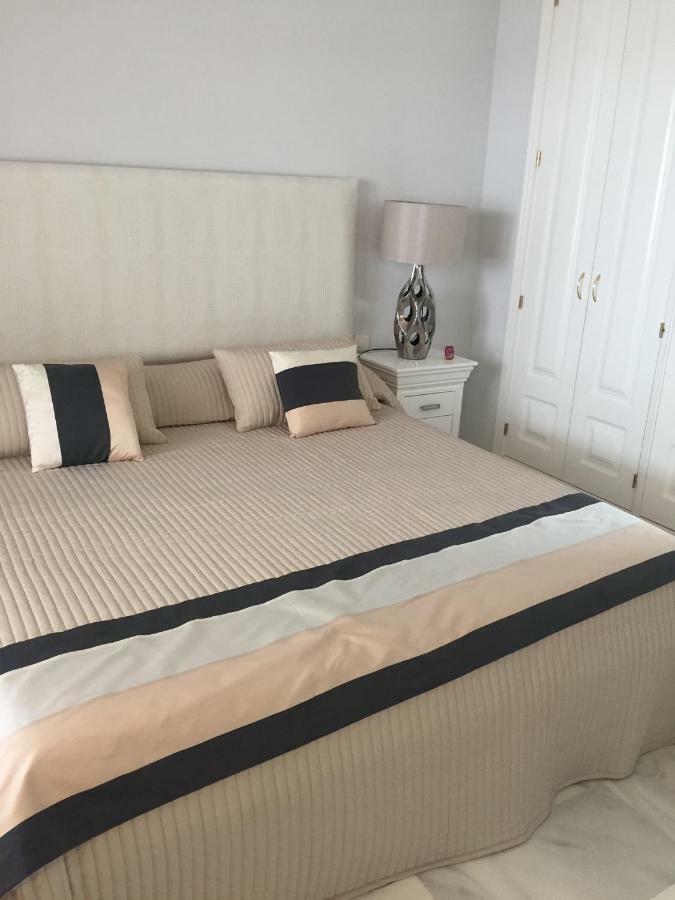 Beautiful 2 Bedroom Apartment @ Puerto Banus! Marbella Exteriör bild